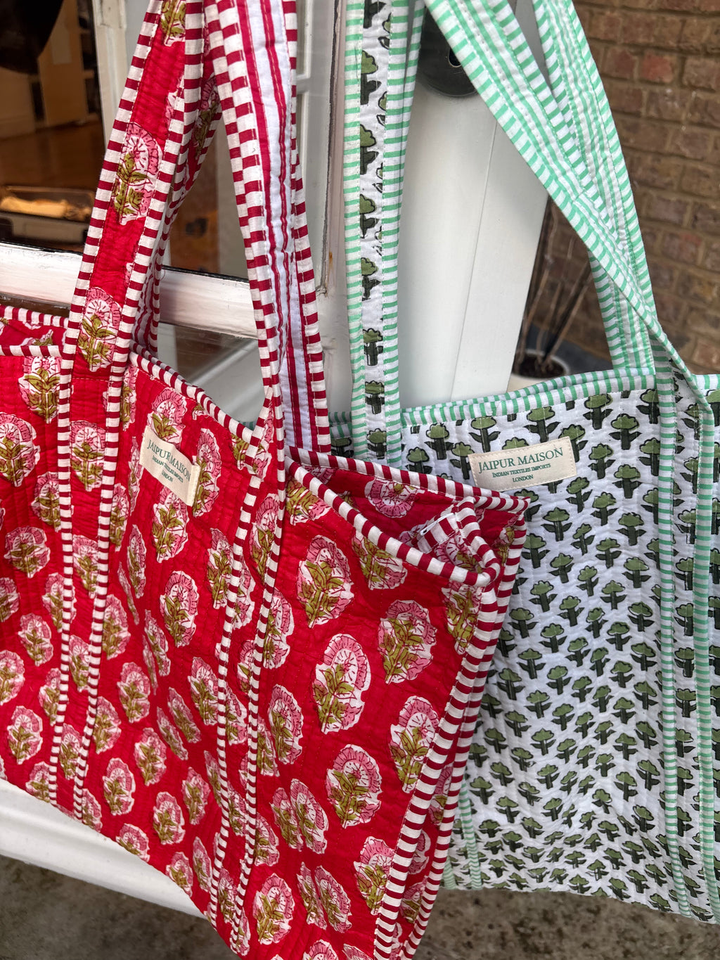 The EVERYTHING BLOCK PRINT TOTE - CHERRY
