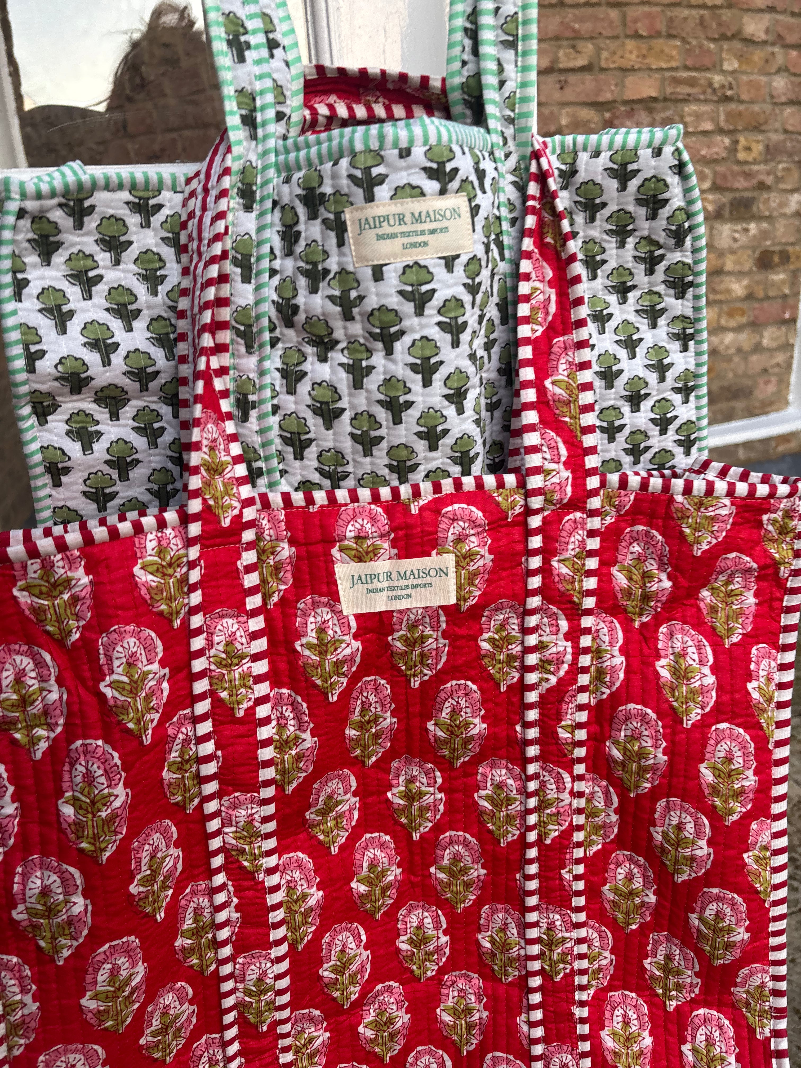 The EVERYTHING BLOCK PRINT TOTE - CHERRY