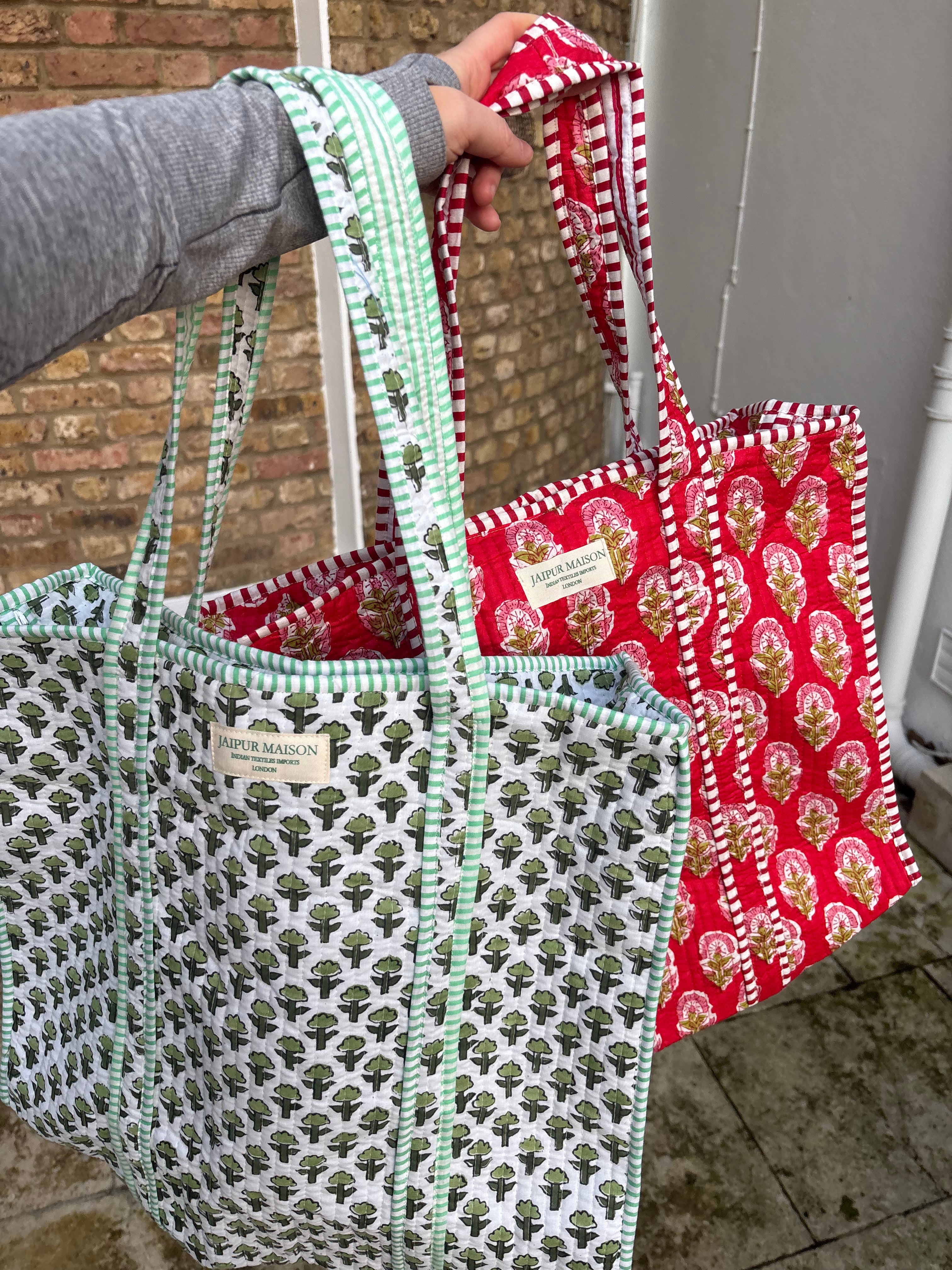 The EVERYTHING BLOCK PRINT TOTE - GREEN APPLE
